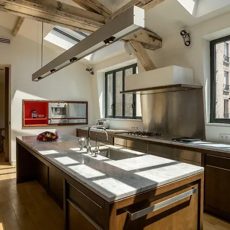 Luxe Batignolles Villa