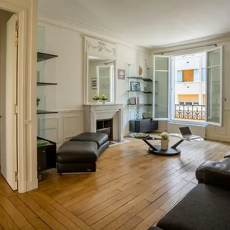 Luxe Batignolles Villa Paris